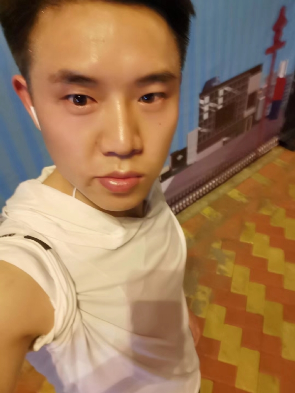 小雷的第三张照片--认干亲服务网