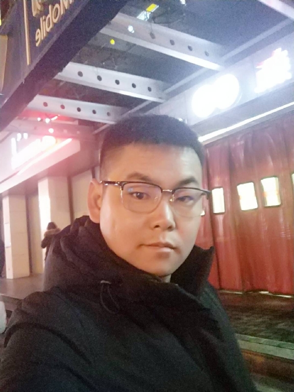 杜跃龙的第二张照片--认干亲服务网