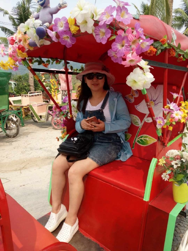 雨纷纷的第一张照片--认干亲服务网