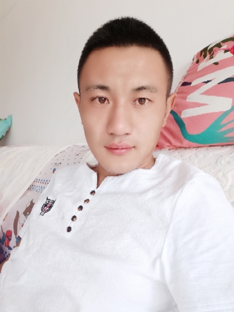 海阔天空的第一张照片--认干亲服务网