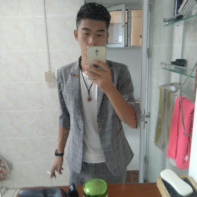 会淹死的鱼的第一张照片--认干亲服务网