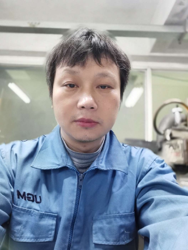 伤心人的第一张照片--认干亲服务网