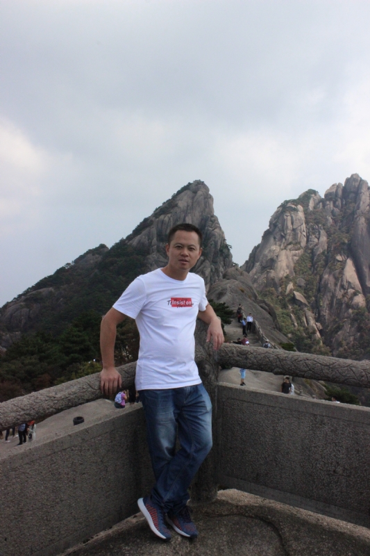 猩猩巨呃的第三张照片--认干亲服务网