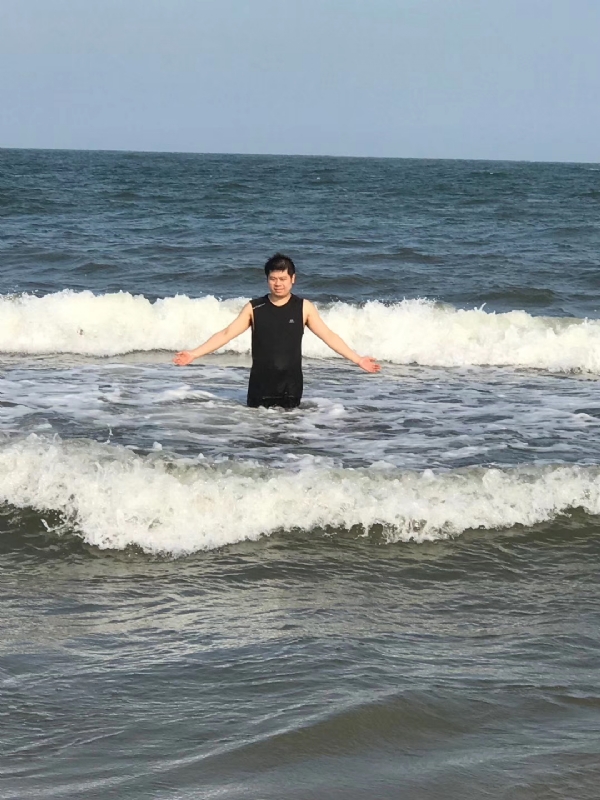 TS杰的第一张照片--认干亲服务网