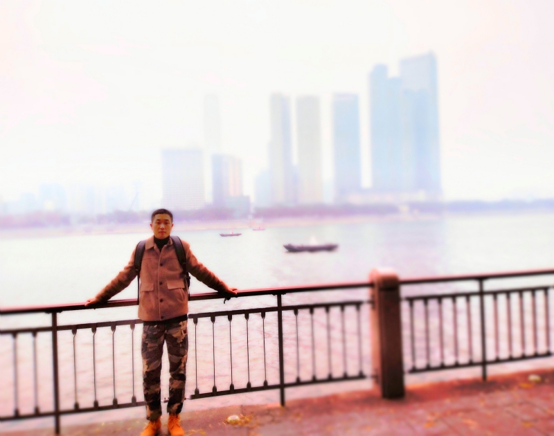 欢欣鼓舞的第一张照片--认干亲服务网