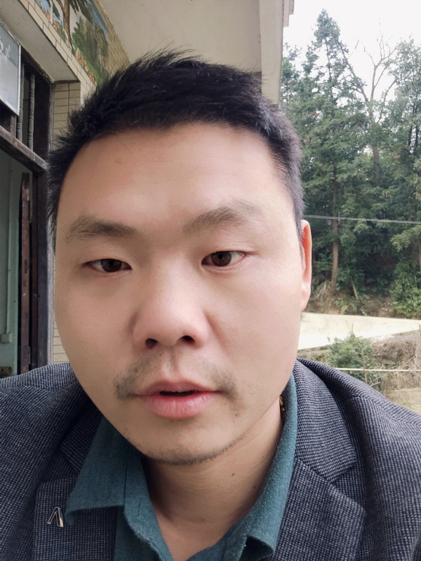 曾小焱的第一张照片--认干亲服务网