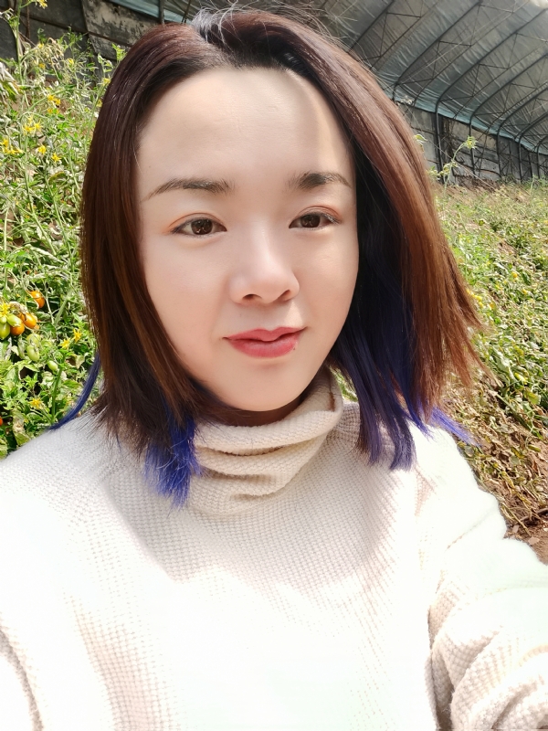 欣欣向荣的第一张照片--认干亲服务网