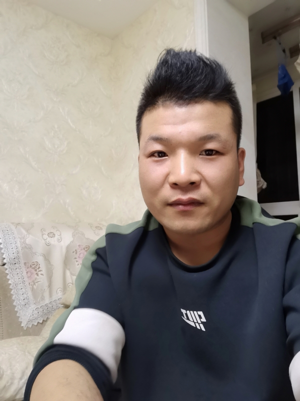 小猪猪的第一张照片--认干亲服务网