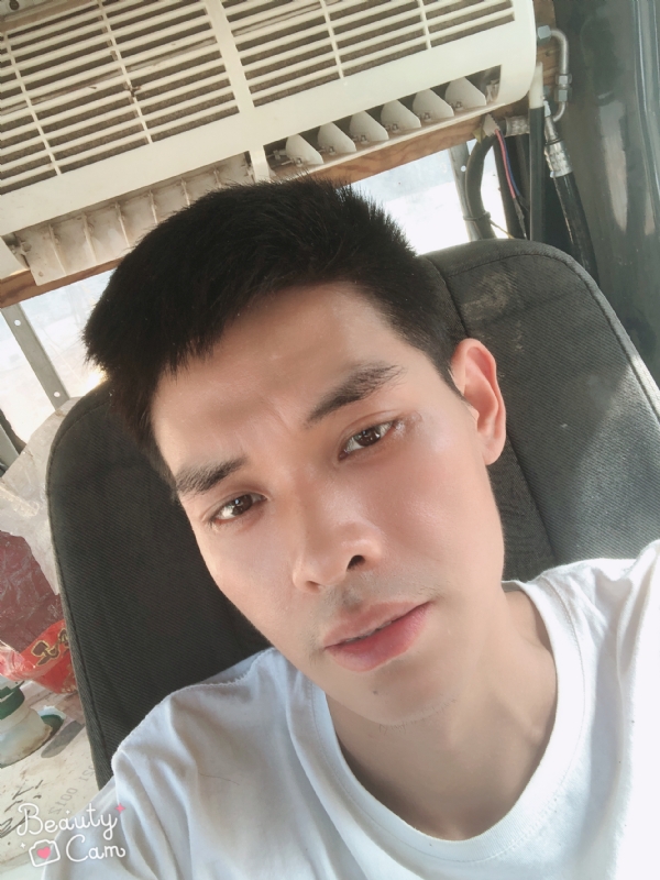 小董的第一张照片--认干亲服务网