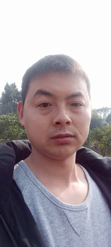 亲亲抱抱我爱你的第一张照片--认干亲服务网