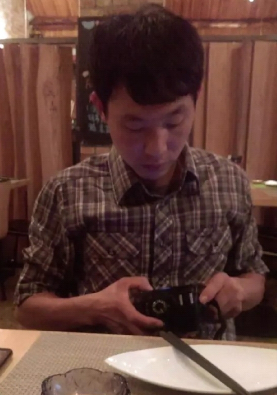 蓝色星空的第一张照片--认干亲服务网