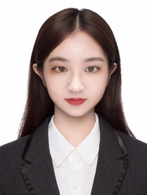 侧耳倾听的第一张照片--认干亲服务网