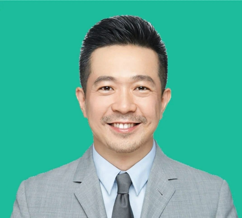 风趣大叔的第二张照片--认干亲服务网