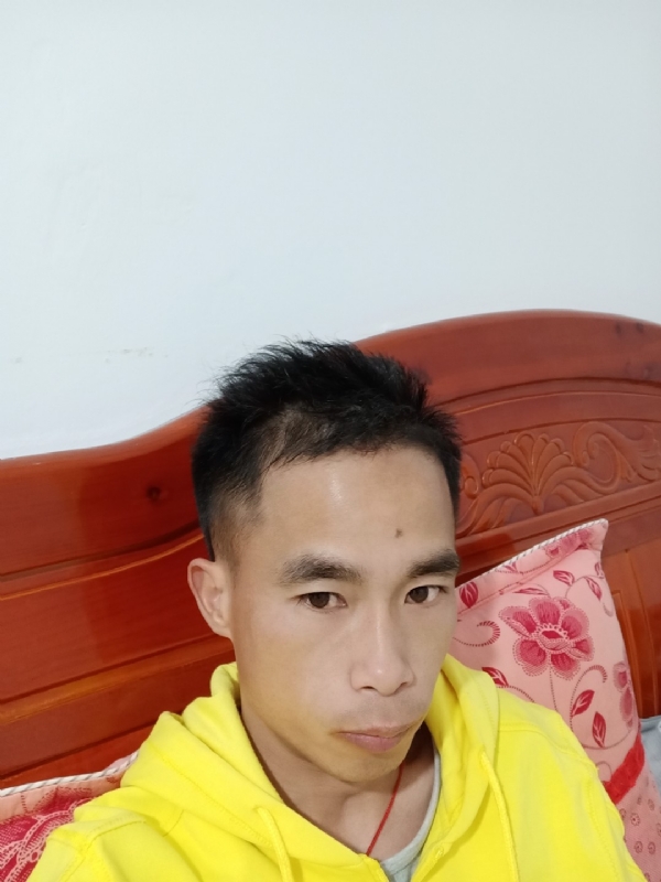 小biu崽的第一张照片--认干亲服务网