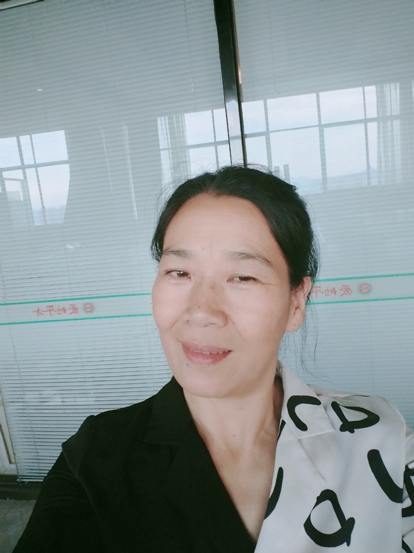 易莲的第一张照片--认干亲服务网