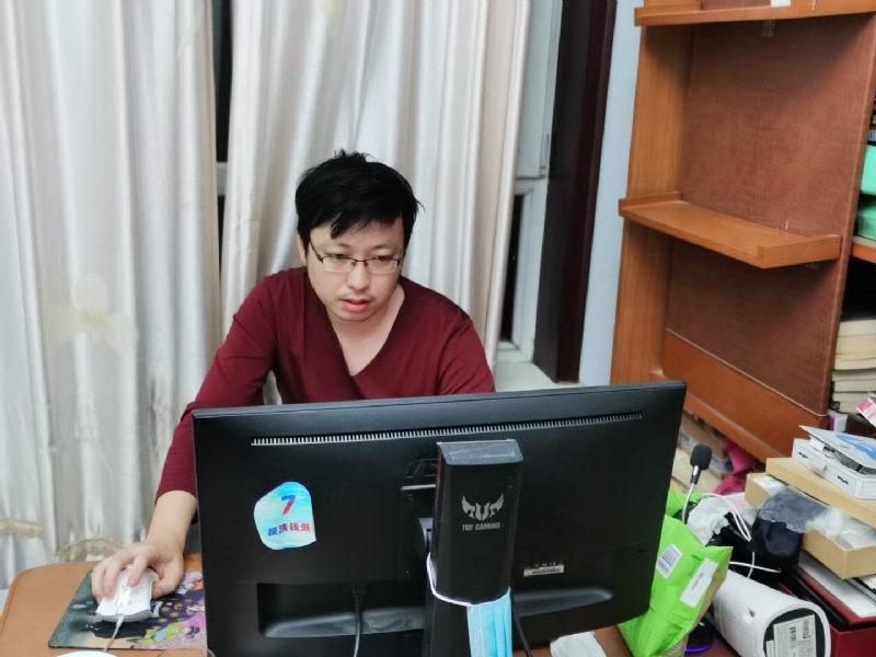 津彩的第一张照片--认干亲服务网