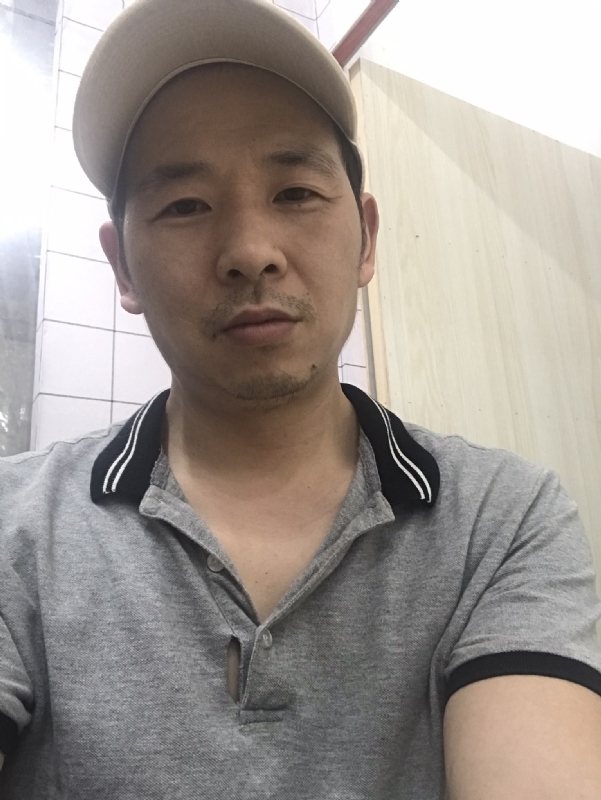 老何的第一张照片--认干亲服务网