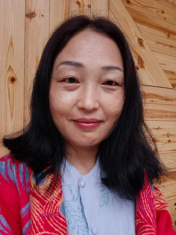 天山雪莲的第一张照片--认干亲服务网