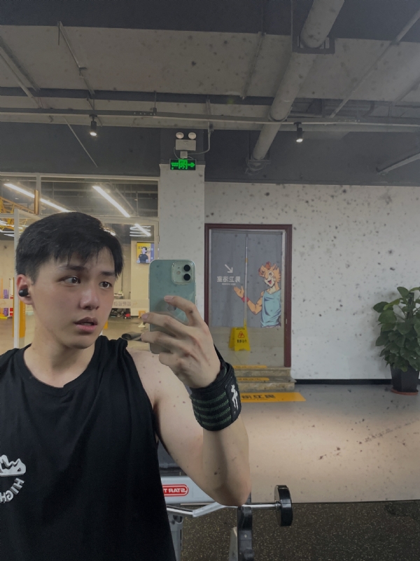 想吃猫的鱼的第一张照片--认干亲服务网