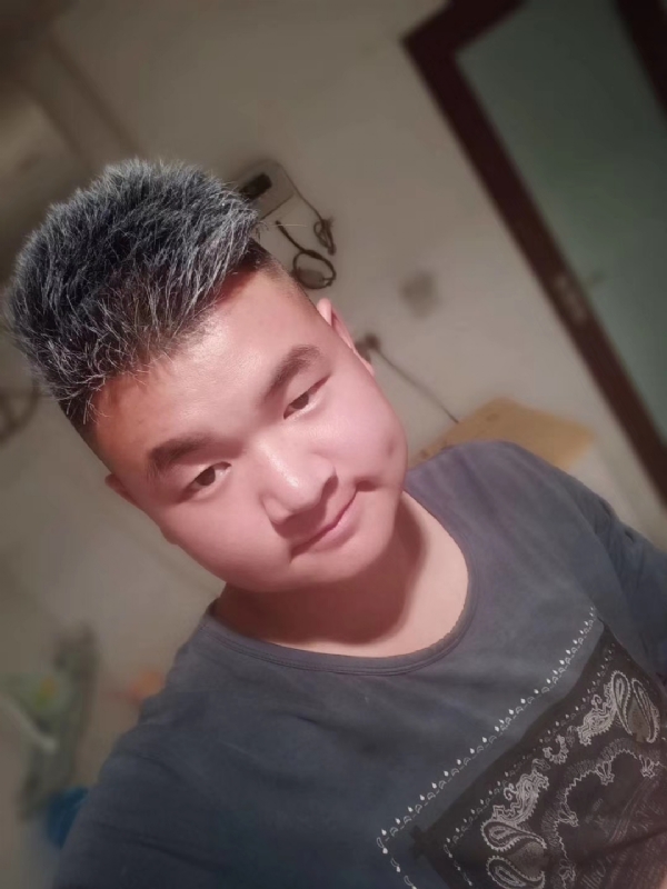 李子木的第一张照片--认干亲服务网