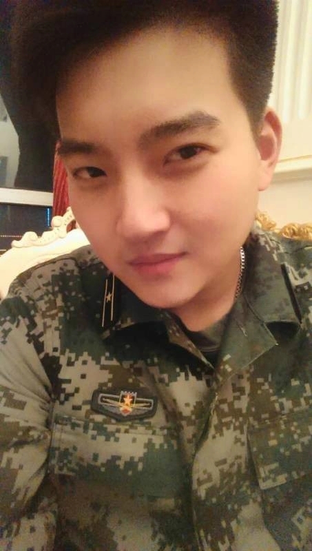 小严的第三张照片--认干亲服务网