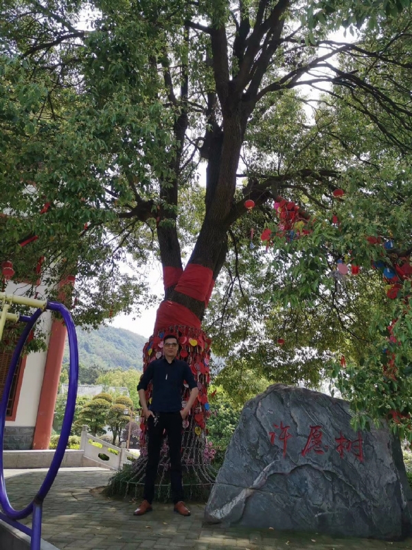 霸气的第一张照片--认干亲服务网