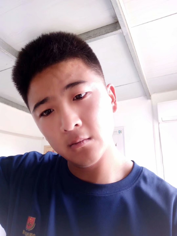 脸红相遇的第一张照片--认干亲服务网