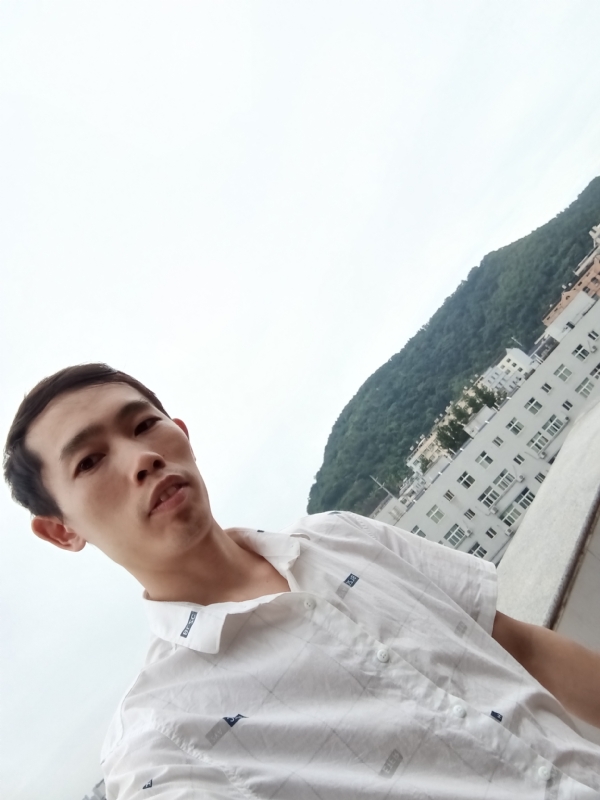 会飞的鱼的第一张照片--认干亲服务网