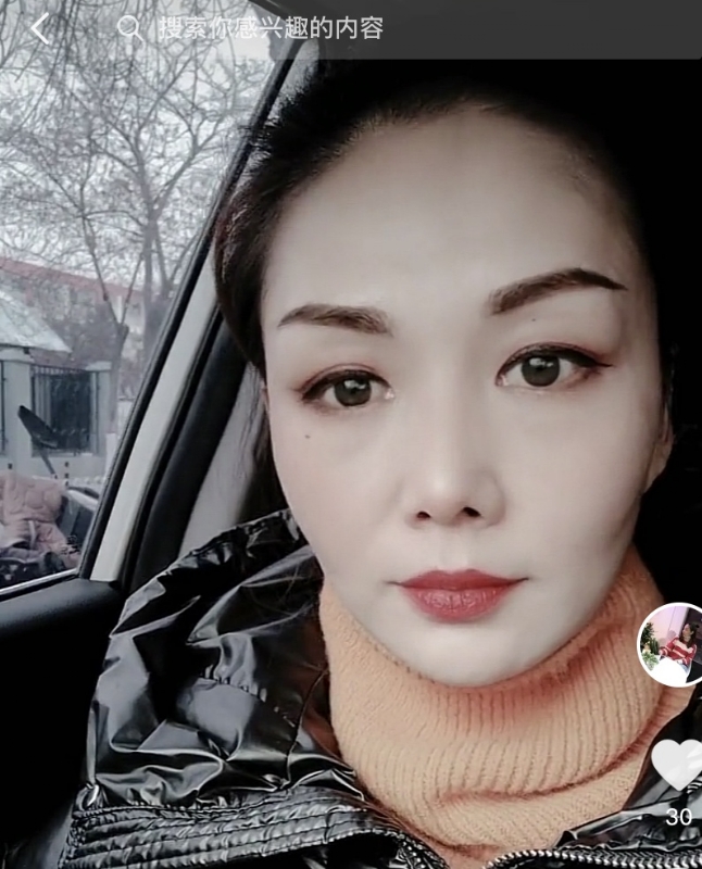 蔷薇的第一张照片--认干亲服务网