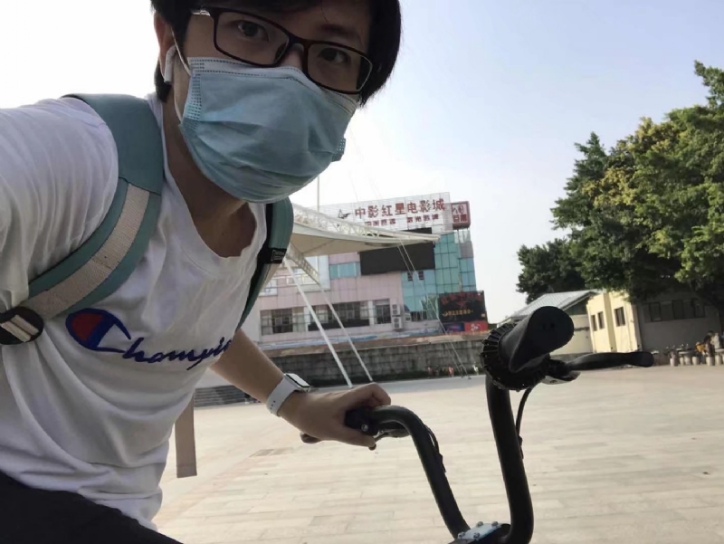 丁先生的第一张照片--认干亲服务网