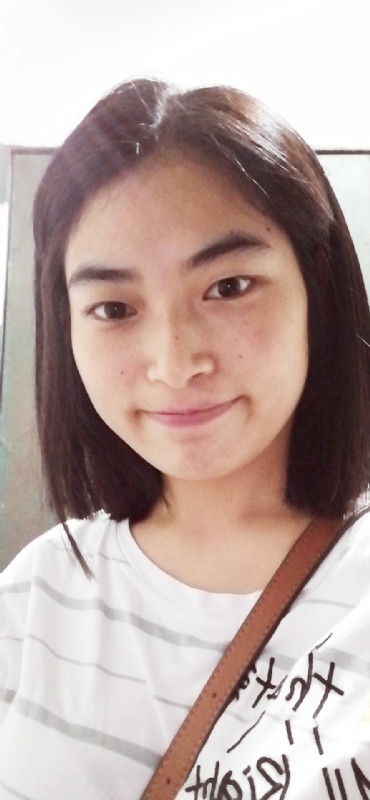 向日葵无一例外的第一张照片--认干亲服务网