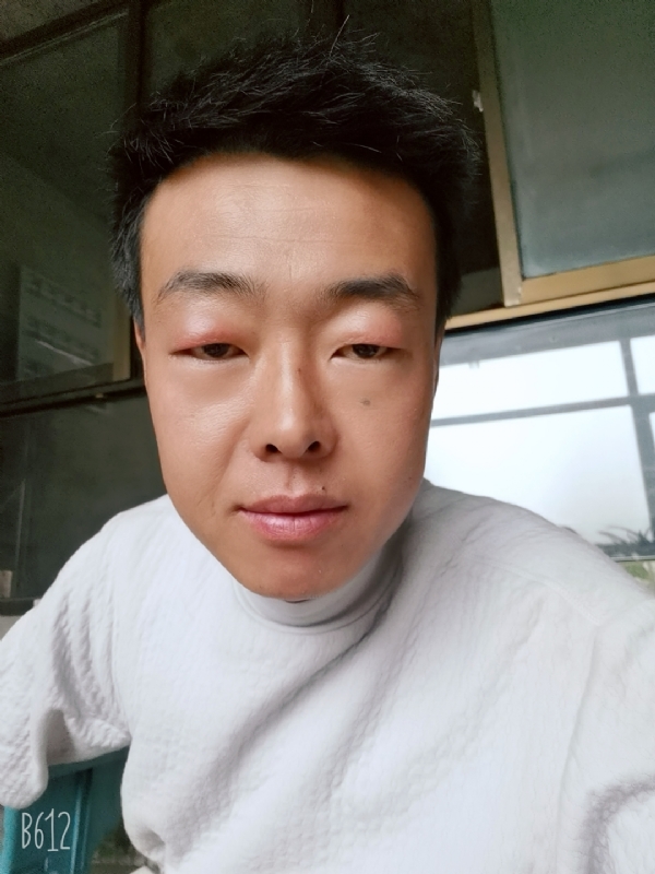 缺爱80后的第一张照片--认干亲服务网