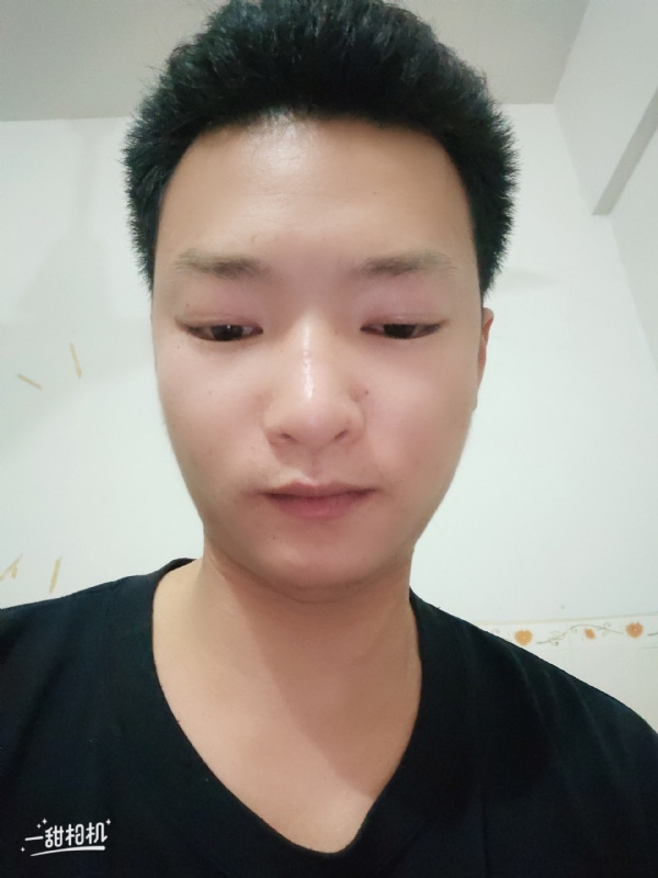 孤狼的第二张照片--认干亲服务网