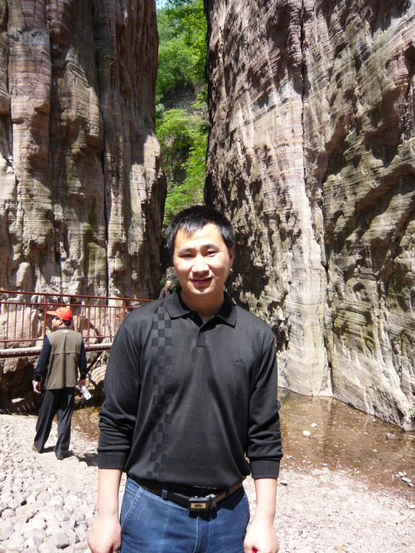 阳光幸福快乐的第三张照片--认干亲服务网