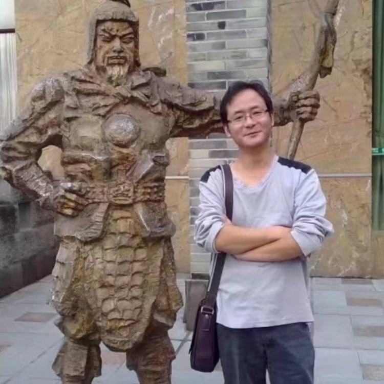 孤狼的第三张照片--认干亲服务网