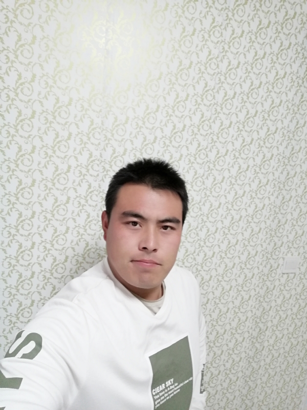 看草莓在跳舞的第一张照片--认干亲服务网