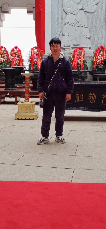 单身的小草的第二张照片--认干亲服务网