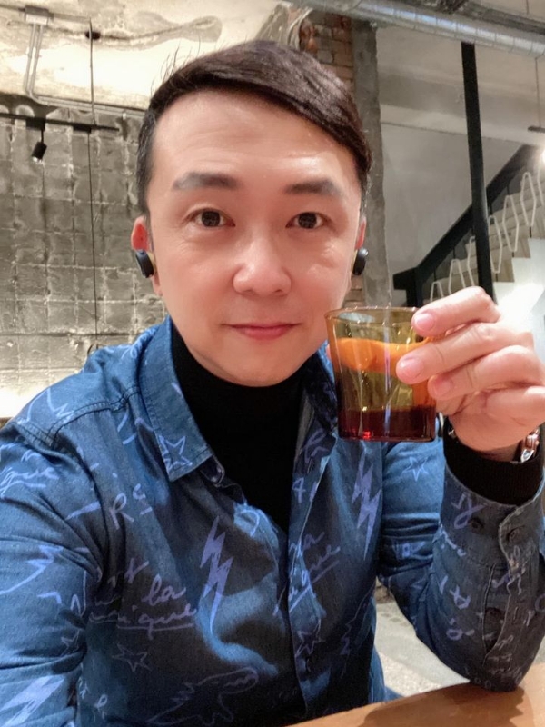 陈道明的第二张照片--认干亲服务网