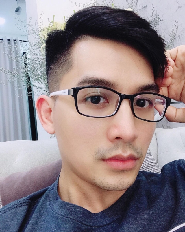 啊泽的第二张照片--认干亲服务网