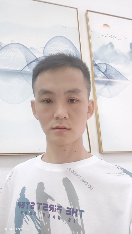 啊鑫的第一张照片--认干亲服务网