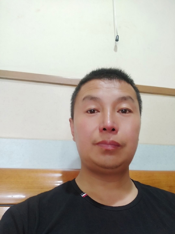 快乐的小鱼儿的第一张照片--认干亲服务网