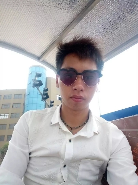 寻缘的第一张照片--认干亲服务网