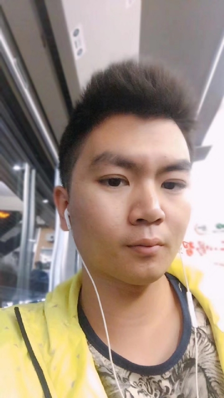 瑞泽的第一张照片--认干亲服务网