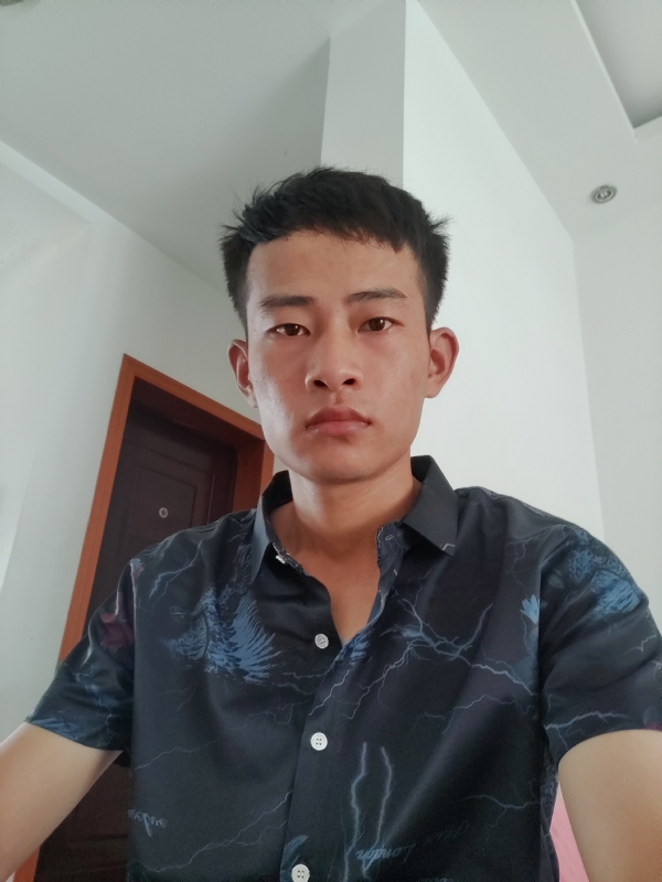 彳亍的第二张照片--认干亲服务网