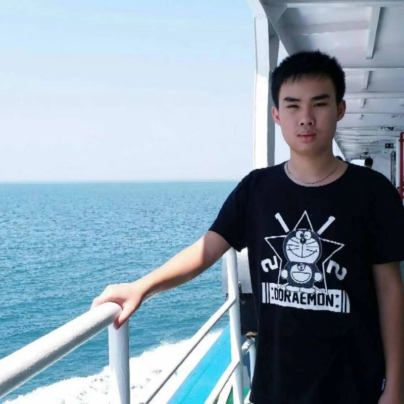 小绅士的第三张照片--认干亲服务网