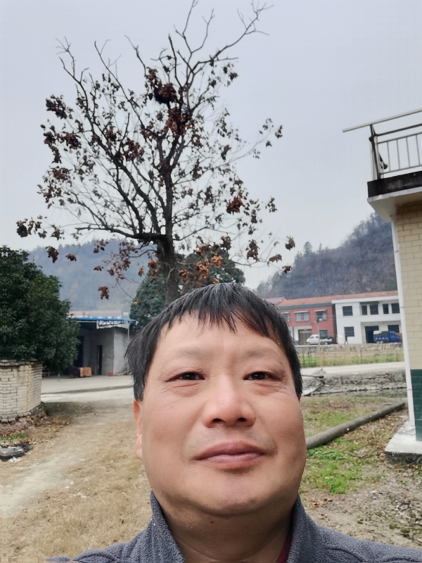 苏众青春冲浪的第二张照片--认干亲服务网