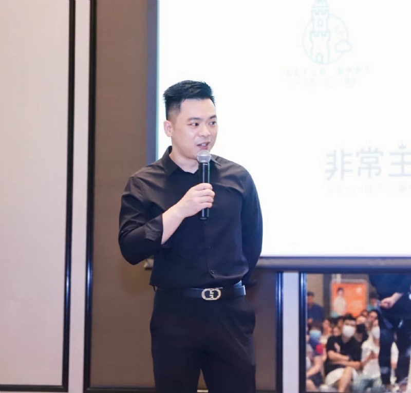 爱吃肉的猪大爷的第一张照片--认干亲服务网