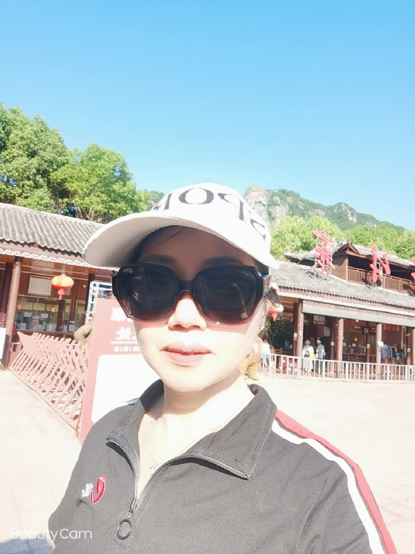 山百合的第一张照片--认干亲服务网