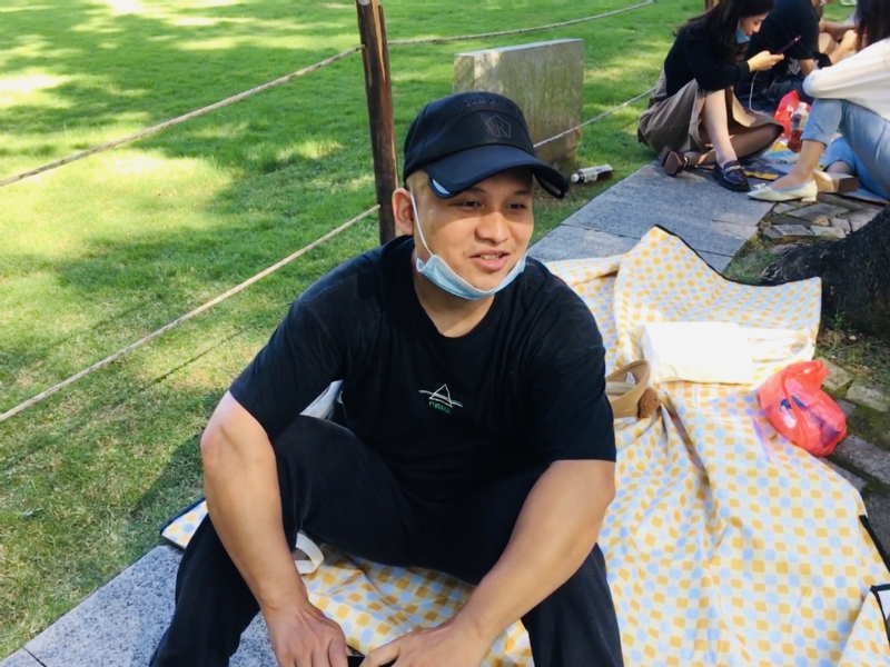 好大一颗石头的第一张照片--认干亲服务网