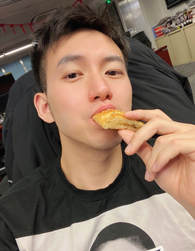 绝世大冤种的第二张照片--认干亲服务网